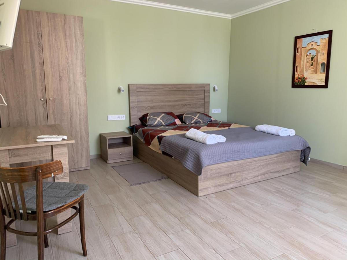 Bukhta Aparthotel Vapnyarka Bagian luar foto